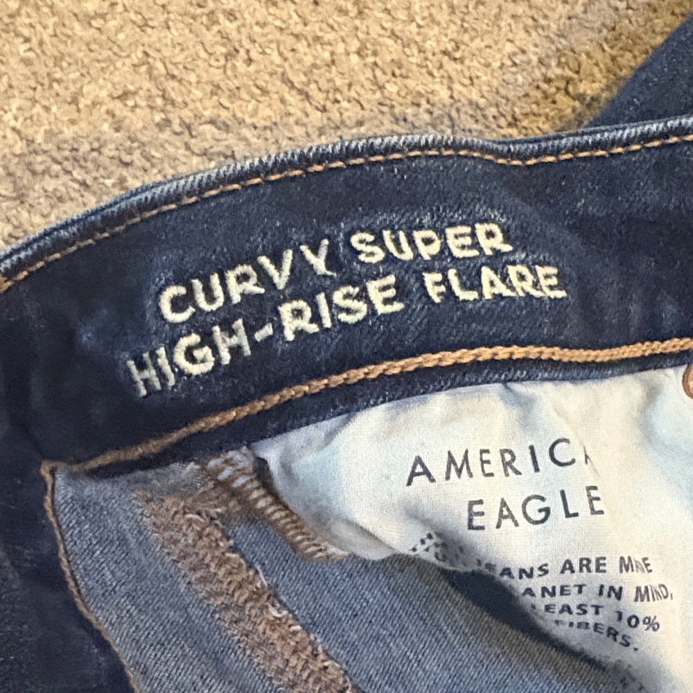 American Eagle Outfitters Dark Blue Curvy super high-rise Flare - Picture 2 of 6
